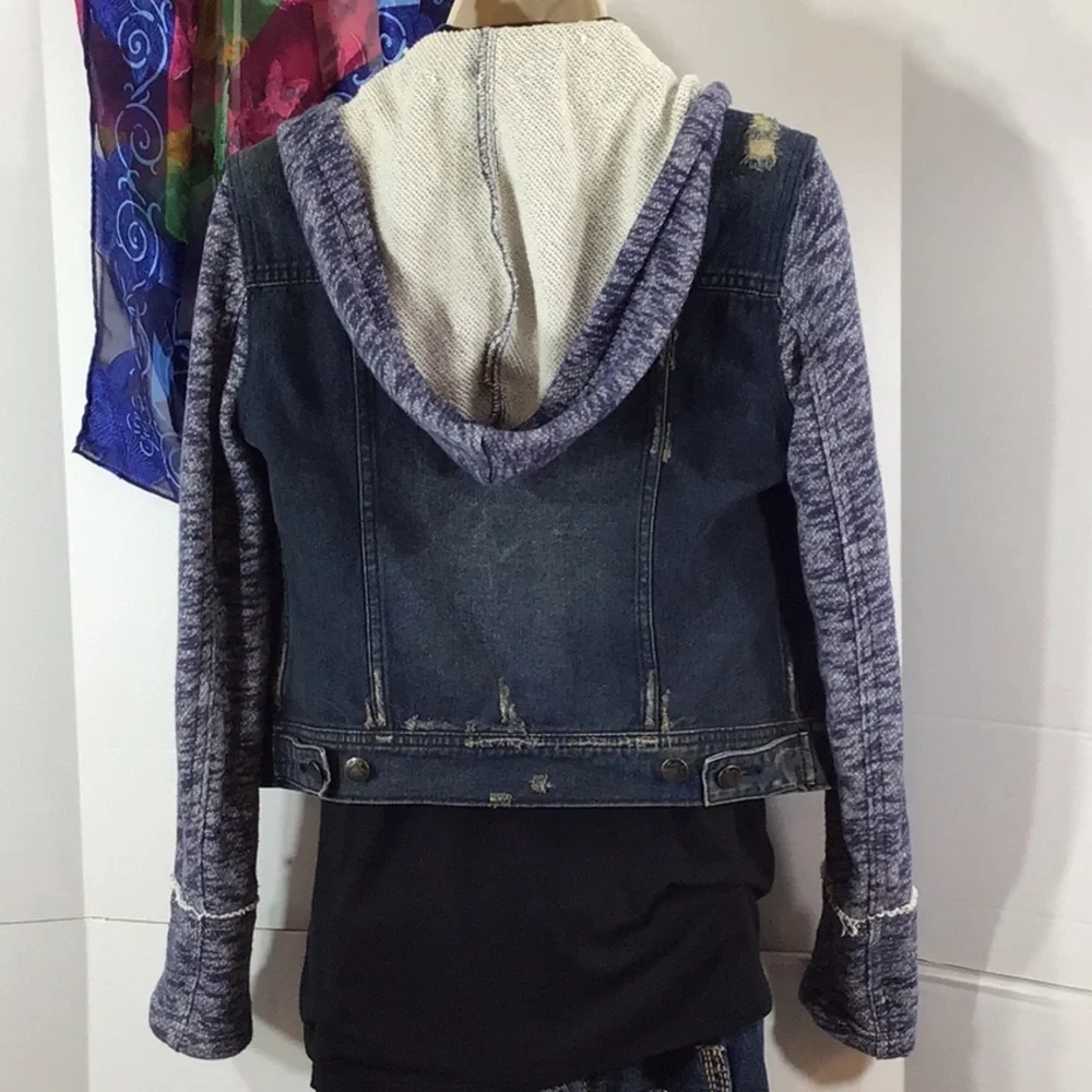 Free People hooded distressed cropped denim jacket XS - Picture 6 of 12